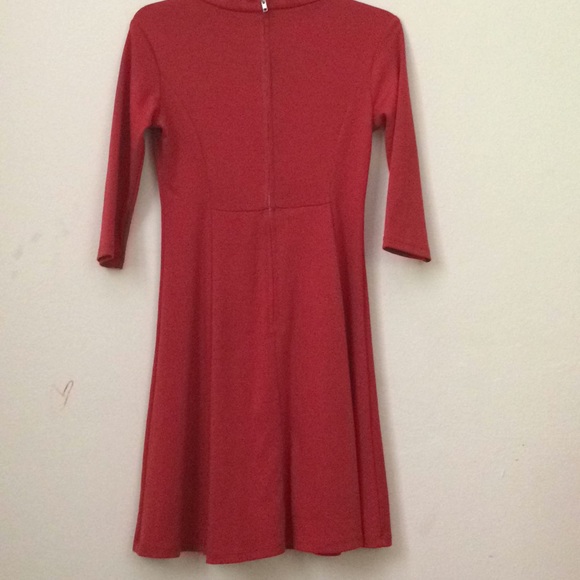 Red Dress long Sleeve - Picture 3 of 3